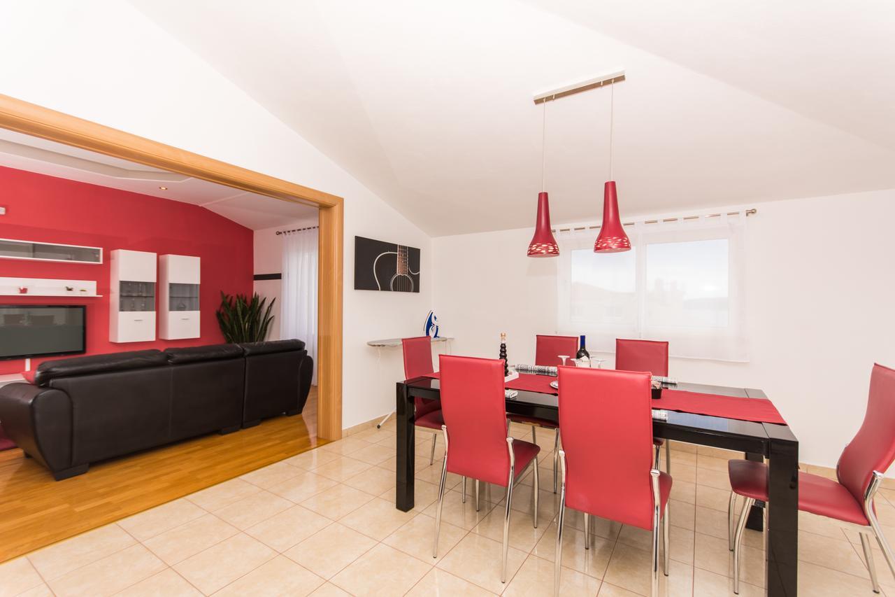 Apartments Barba โตรกีร์ ภายนอก รูปภาพ